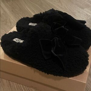 UGG Women's Cozy Black Slippers with Velvet Bow